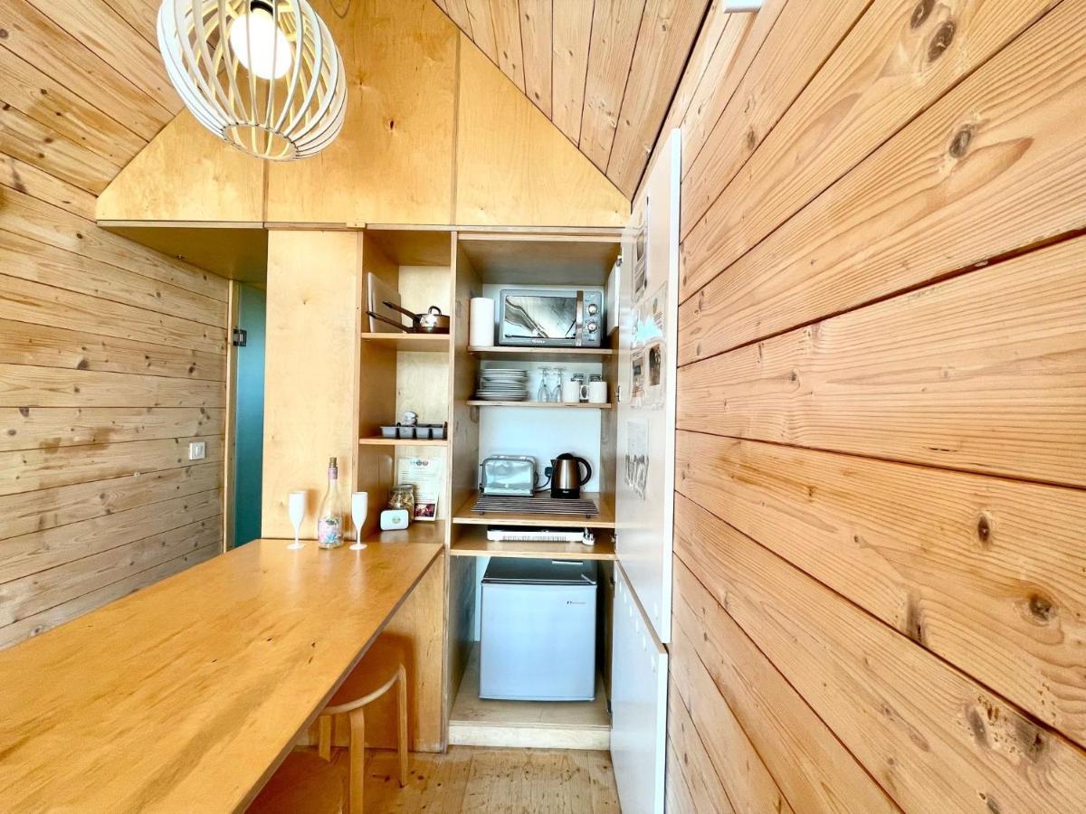 Lushna 2 Petite At Lee Wick Farm & Glamping Сasa de vacaciones